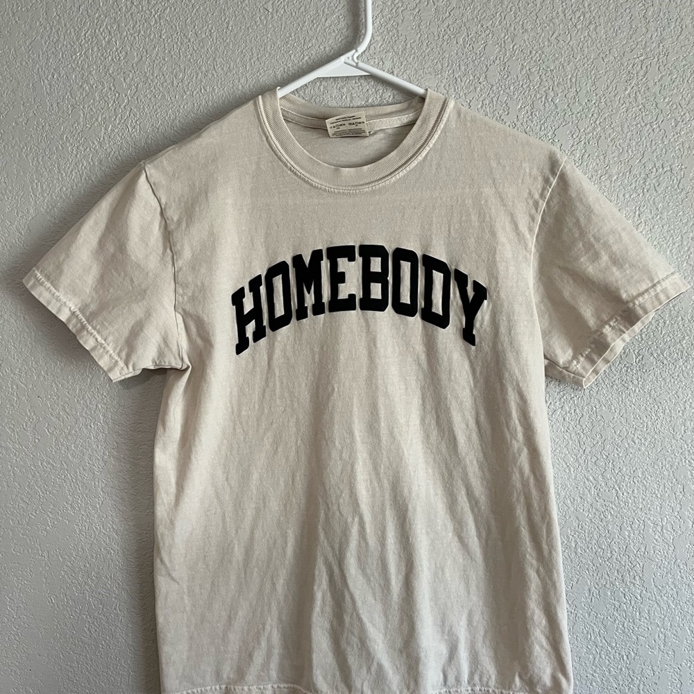 Cream T-Shirt with Black 'Homebody' Print